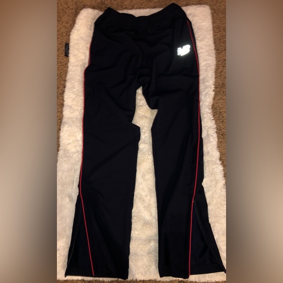 New balance, track pants, Size Medium zipper legs EUC - Picture 10 of 16